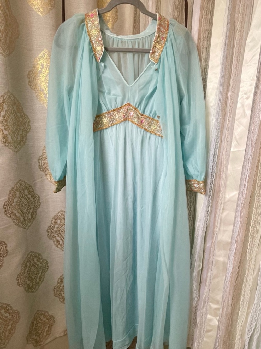 Vintage Miss Elaine Ice Blue Embellished Peignoir Set